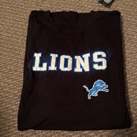 Lions - Picture 1 of 1